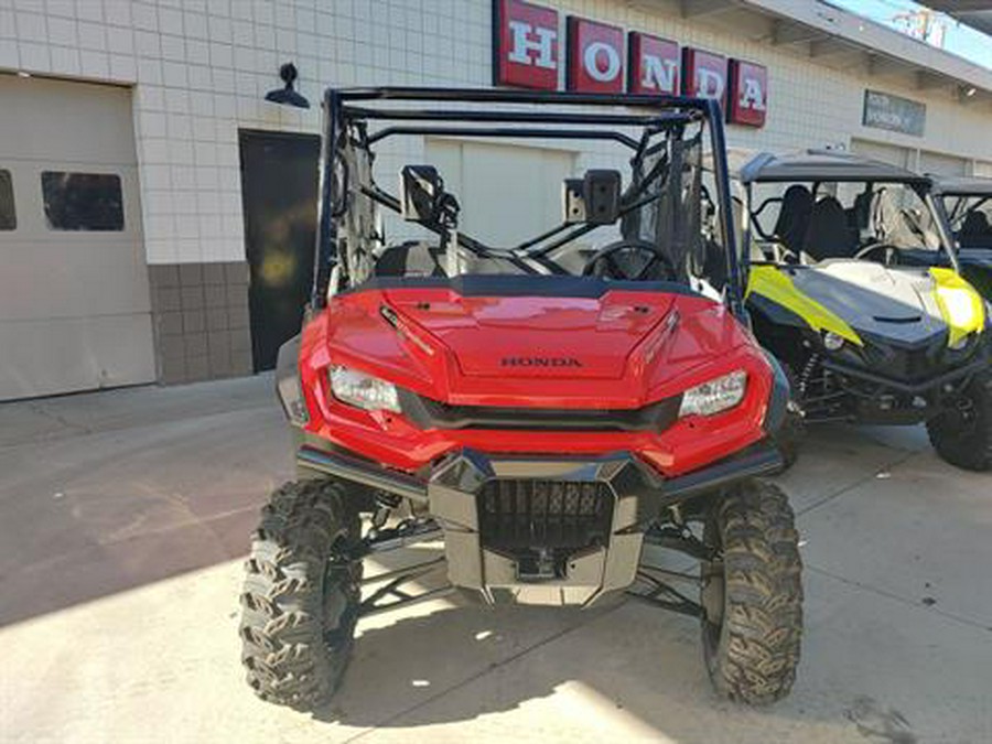 2023 Honda Pioneer 1000-6 Deluxe Crew