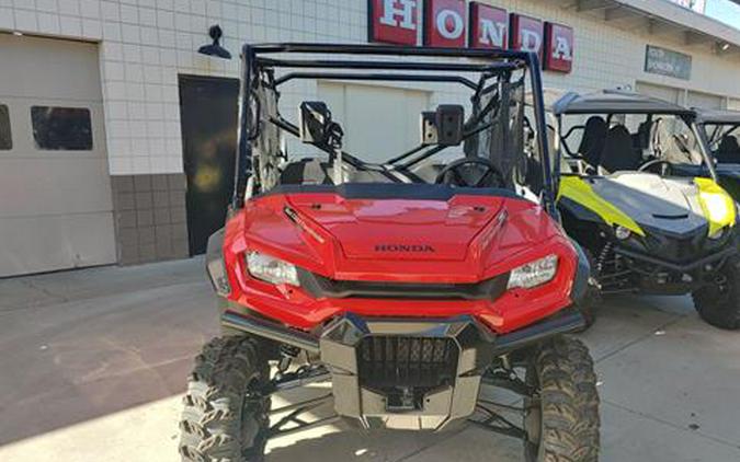 2023 Honda Pioneer 1000-6 Deluxe Crew