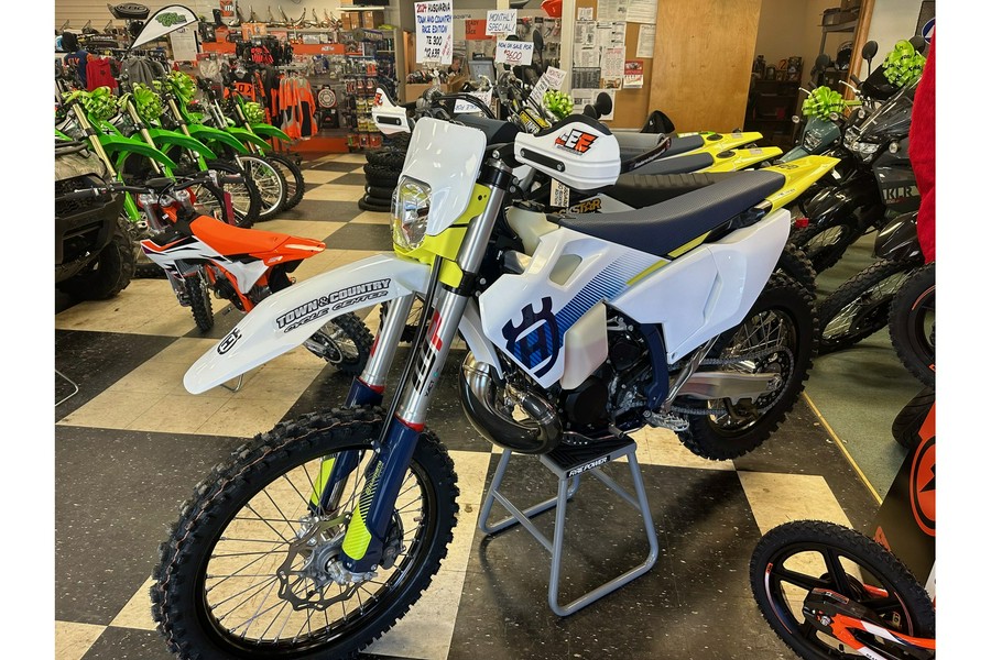 2024 Husqvarna Motorcycles TOWN AND COUNTRY RACE EDITION TE 300