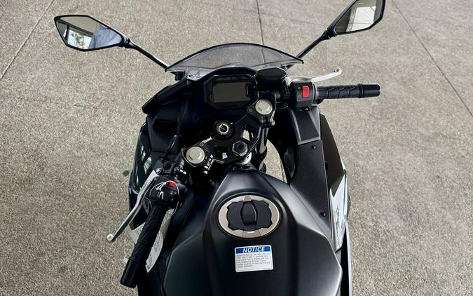2026 Kawasaki Ninja® 500 Metallic Flat Spark Black