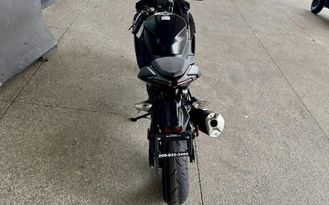 2026 Kawasaki Ninja® 500 Metallic Flat Spark Black