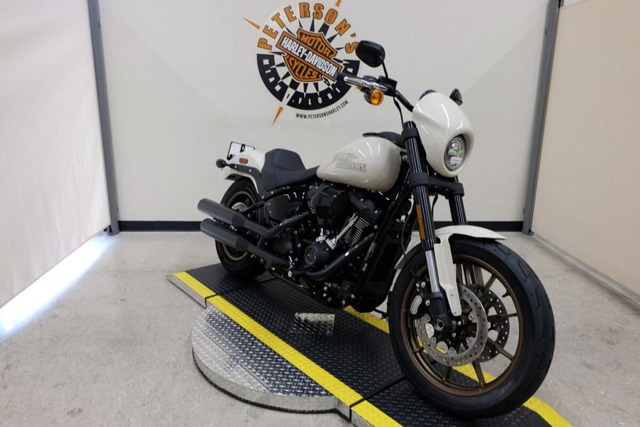 2023 FXLRS Low Rider® S - In White Sand Pearl