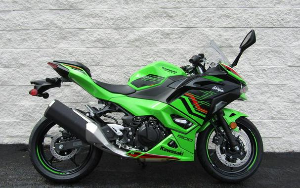 2024 Kawasaki Ninja 500 Review [14 Fast Facts]