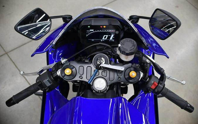 2025 Yamaha YZF R7