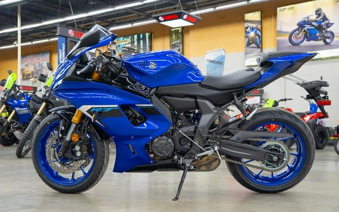 2025 Yamaha YZF R7