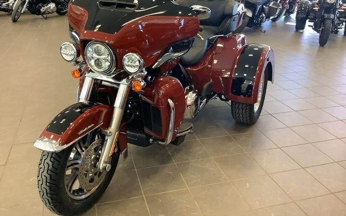 2024 Harley-Davidson Tri-Glide Ultra FLHTCUTG