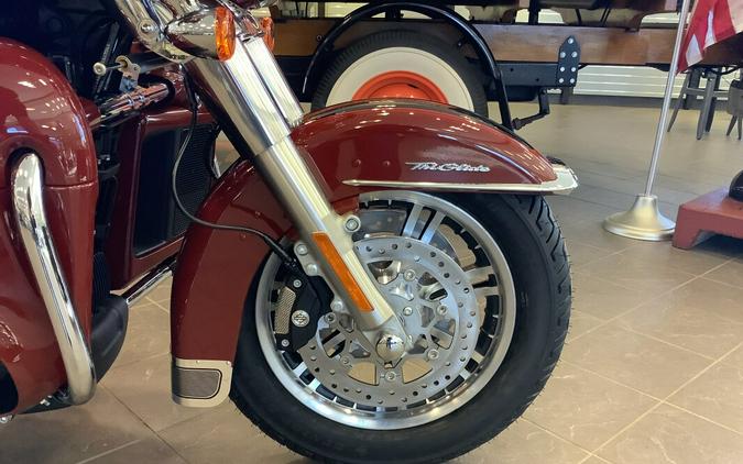 2024 Harley-Davidson Tri-Glide Ultra FLHTCUTG