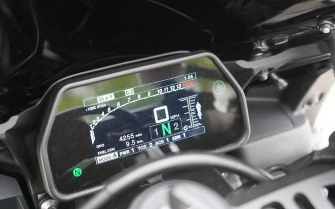 2023 Yamaha YZF-R1