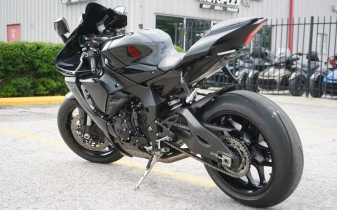 2023 Yamaha YZF-R1