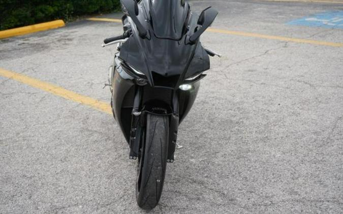 2023 Yamaha YZF-R1