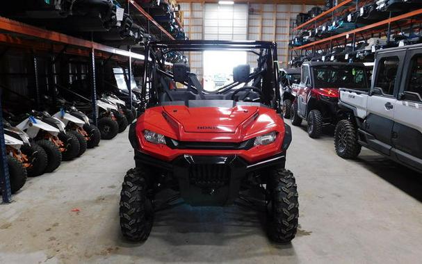 2025 Honda® Pioneer 1000-6 Deluxe Crew