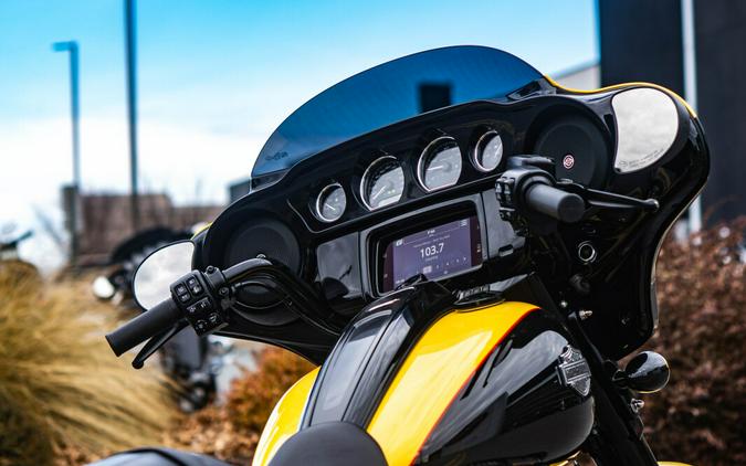 FLHXS 2023 Street Glide® Special