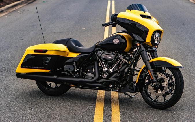 FLHXS 2023 Street Glide® Special