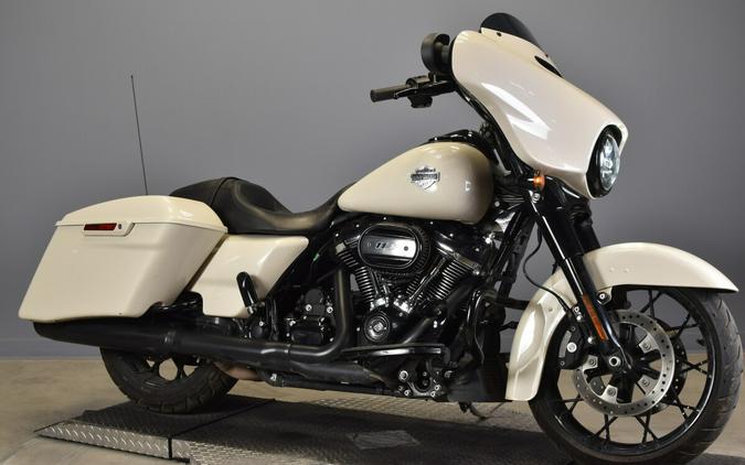 2022 Harley-Davidson Street Glide Special