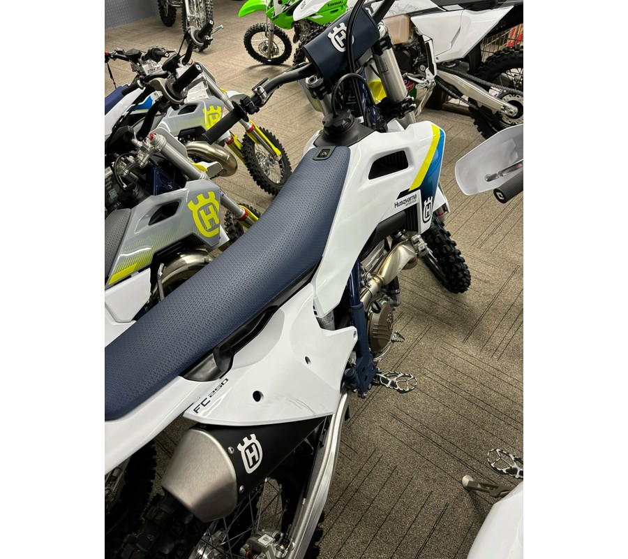 2025 Husqvarna FC 250