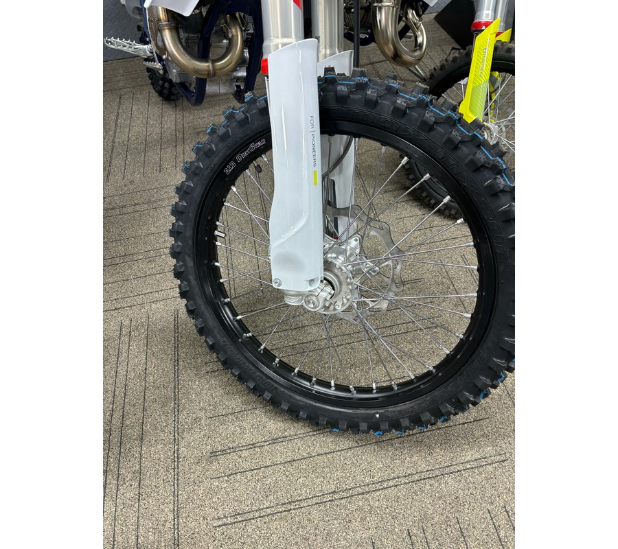 2025 Husqvarna FC 250