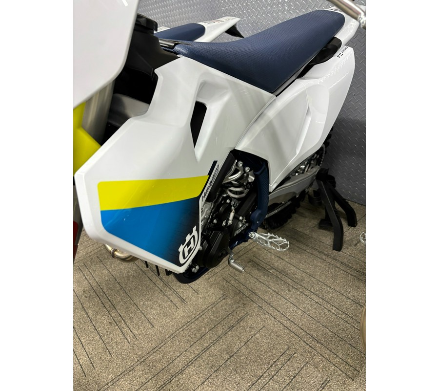 2025 Husqvarna FC 250