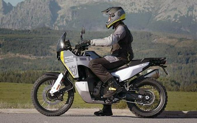 2025 Husqvarna Norden 901