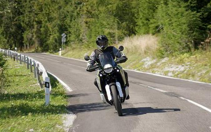 2025 Husqvarna Norden 901