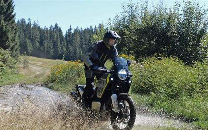 2025 Husqvarna Norden 901