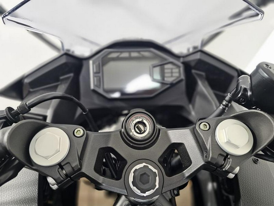 2026 Kawasaki Ninja® 500