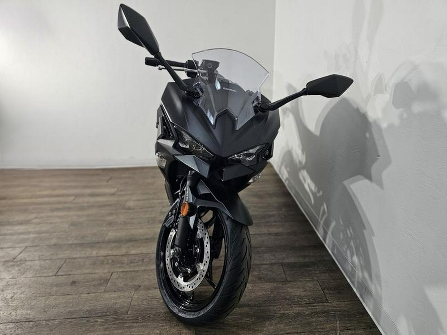 2026 Kawasaki Ninja® 500