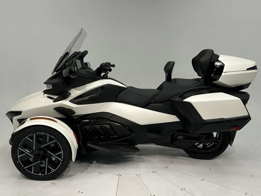 2026 Can-AM RT Sea-To-Sky (SE6)