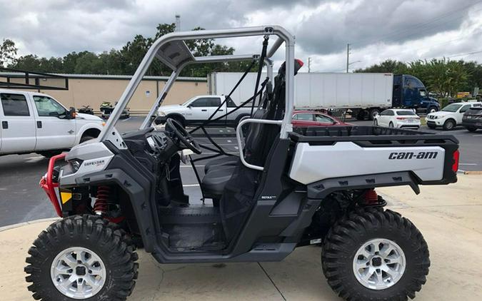 2024 Can-Am Defender X Mr HD10