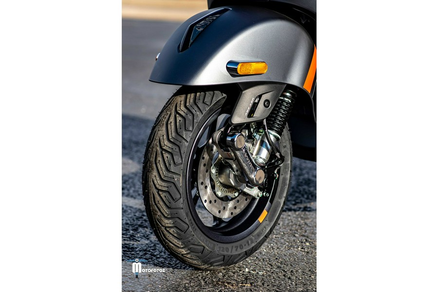 2024 Vespa GTS Super Sport 300 Grigio Travolgente Matt