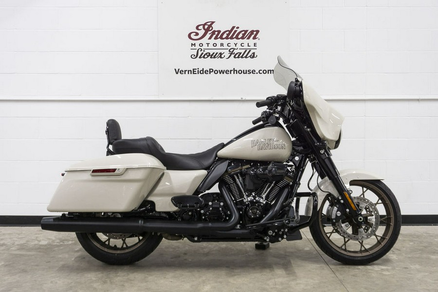 2023 Harley-Davidson® FLHXST - Street Glide® ST