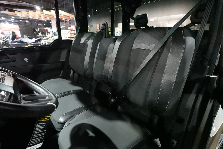 2026 Can-Am Defender MAX Limited HD11