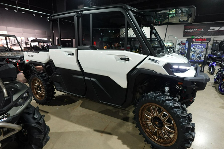 2026 Can-Am Defender MAX Limited HD11