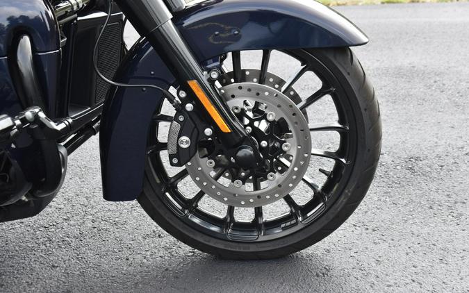 2025 Harley-Davidson Tri Glide Ultra Mystic Shift - Black Finish