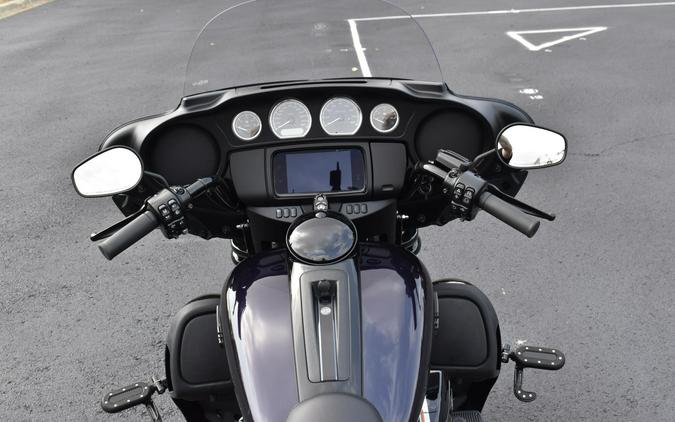 2025 Harley-Davidson Tri Glide Ultra Mystic Shift - Black Finish