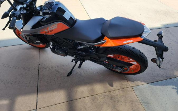 2023 KTM 200 DUKE