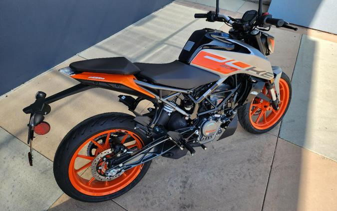 2023 KTM 200 DUKE