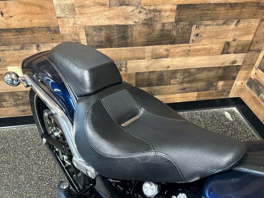 2013 Harley-Davidson Breakout Big Blue Pearl FXSB103