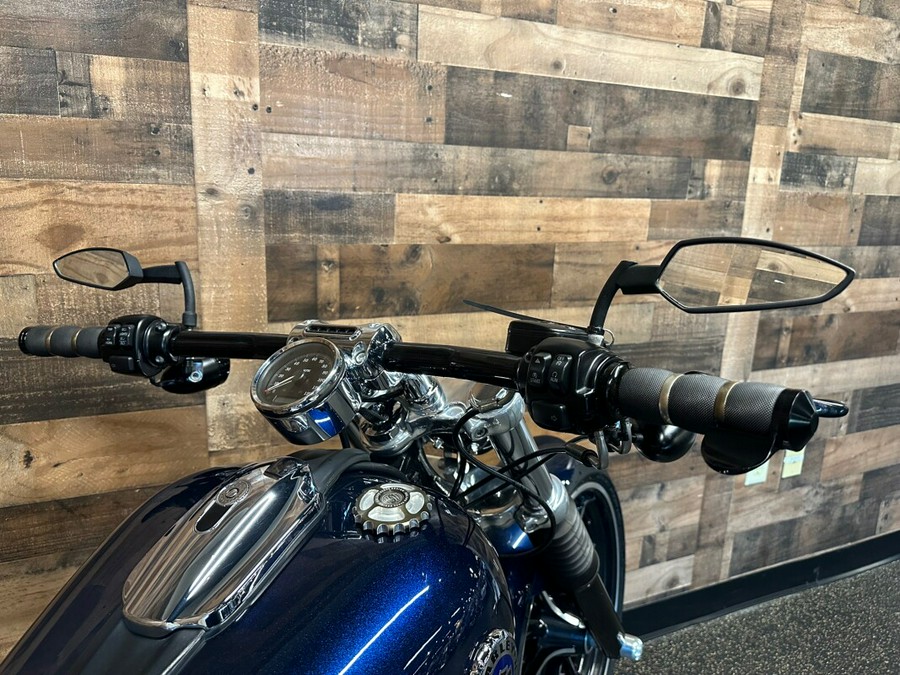 2013 Harley-Davidson Breakout Big Blue Pearl FXSB103