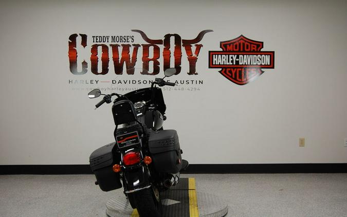 2023 Harley-Davidson FLHCS - Heritage Classic