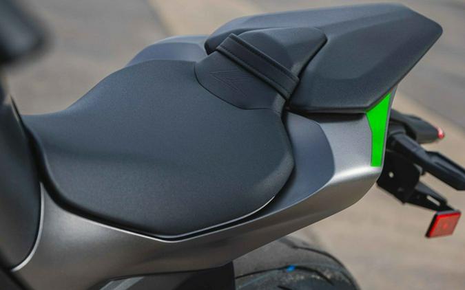 2026 Kawasaki Z1100 SE ABS