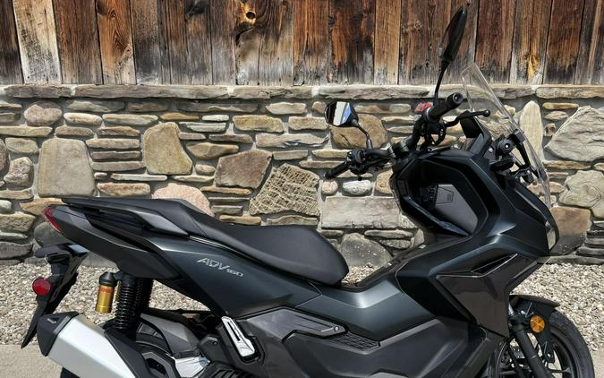 2027 HONDA ADV160 MATTE BLACK METALLIC