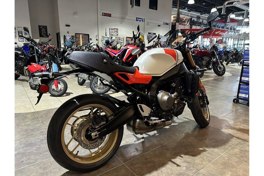 2024 Yamaha XSR900