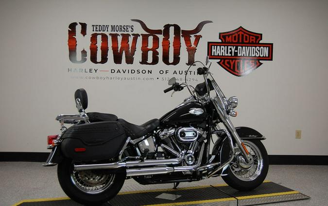 2022 Harley-Davidson Softail FLHCS - Heritage Classic 114