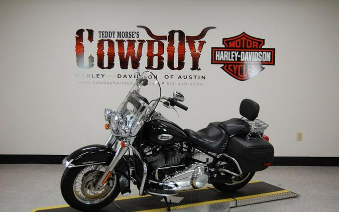 2022 Harley-Davidson Softail FLHCS - Heritage Classic 114