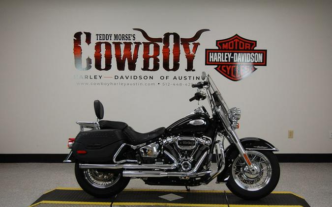 2022 Harley-Davidson Softail FLHCS - Heritage Classic 114