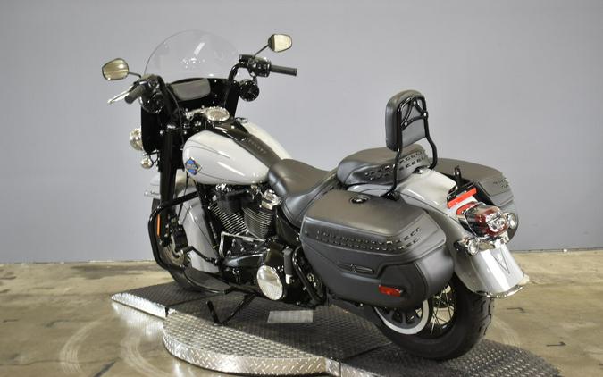 2025 Harley-Davidson Heritage Classic FLHC