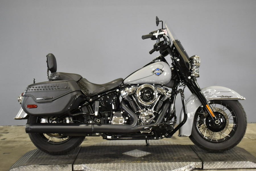 2025 Harley-Davidson Heritage Classic FLHC
