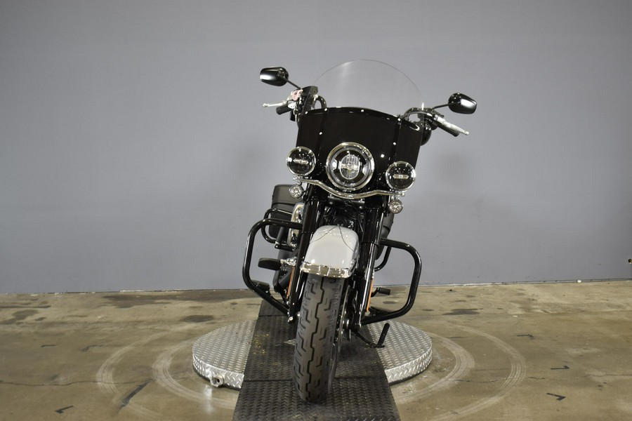 2025 Harley-Davidson Heritage Classic FLHC