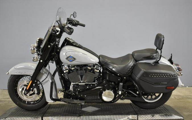 2025 Harley-Davidson Heritage Classic FLHC