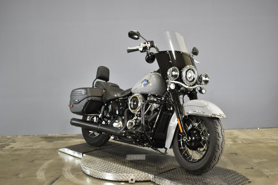 2025 Harley-Davidson Heritage Classic FLHC